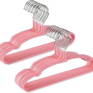 Amber Home ベビーハンガー 20本組 ピンク 洗濯物干し PVC滑り止め加工スチール 赤ちゃん キッズ 小学生 子供用ハンガー 小さいサイズ 型崩れ防止 薄型 衣類ハンガー コンパクト シャツ コート 収納 跡つかない クロゼット収納 省スペース 乾湿両用 幅30cm